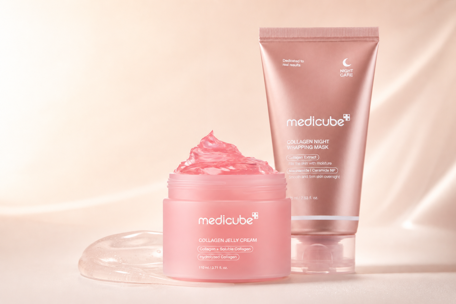 Mascarilla nocturna y crema gel de colágeno Medicube en una composición de skincare
